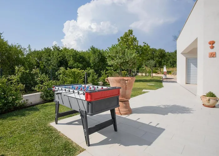 Debora By Interhome