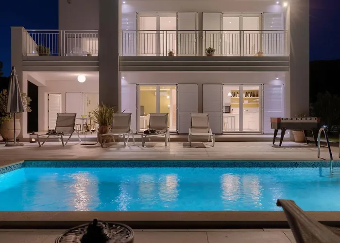 Debora By Interhome *