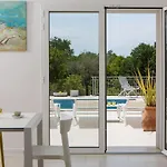 Vila Debora By Interhome *