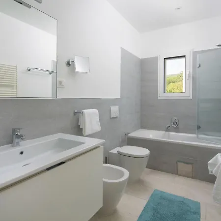 Debora By Interhome
