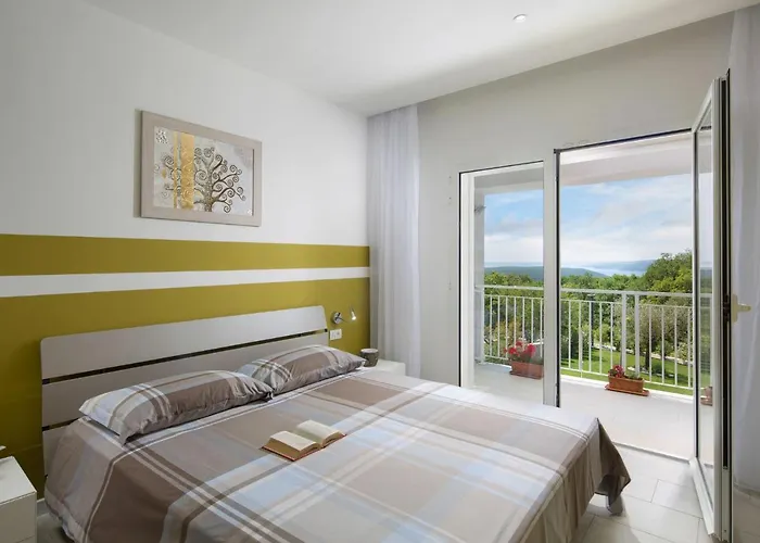 Debora By Interhome Villa Diminići